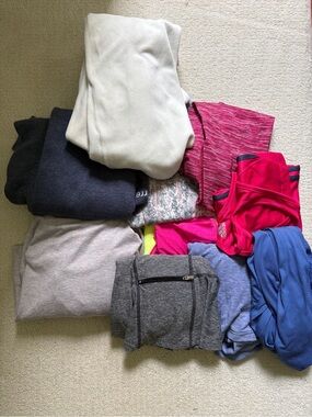 Huge athletic bundle size small!